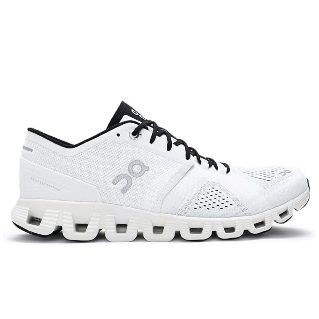 ON Cloud Sneakers, White/Black