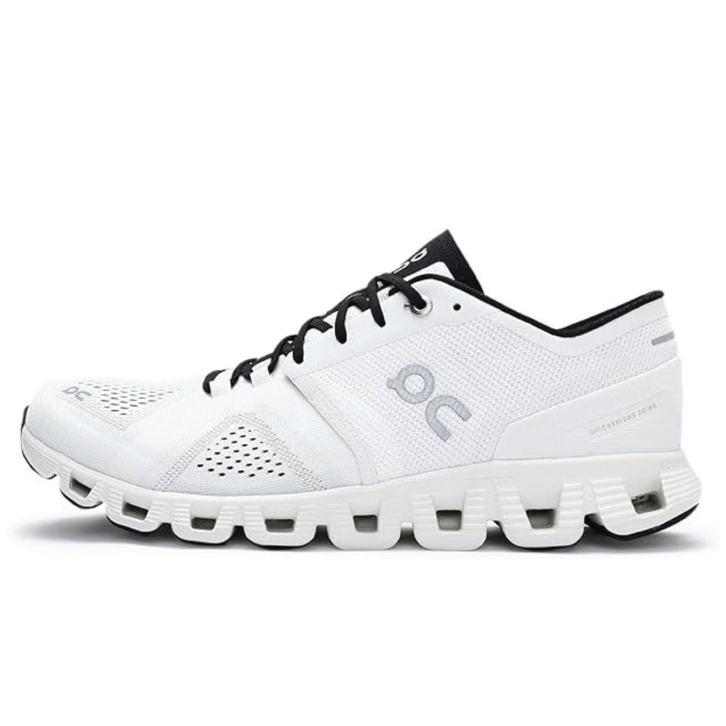ON Cloud Sneakers, White/Black