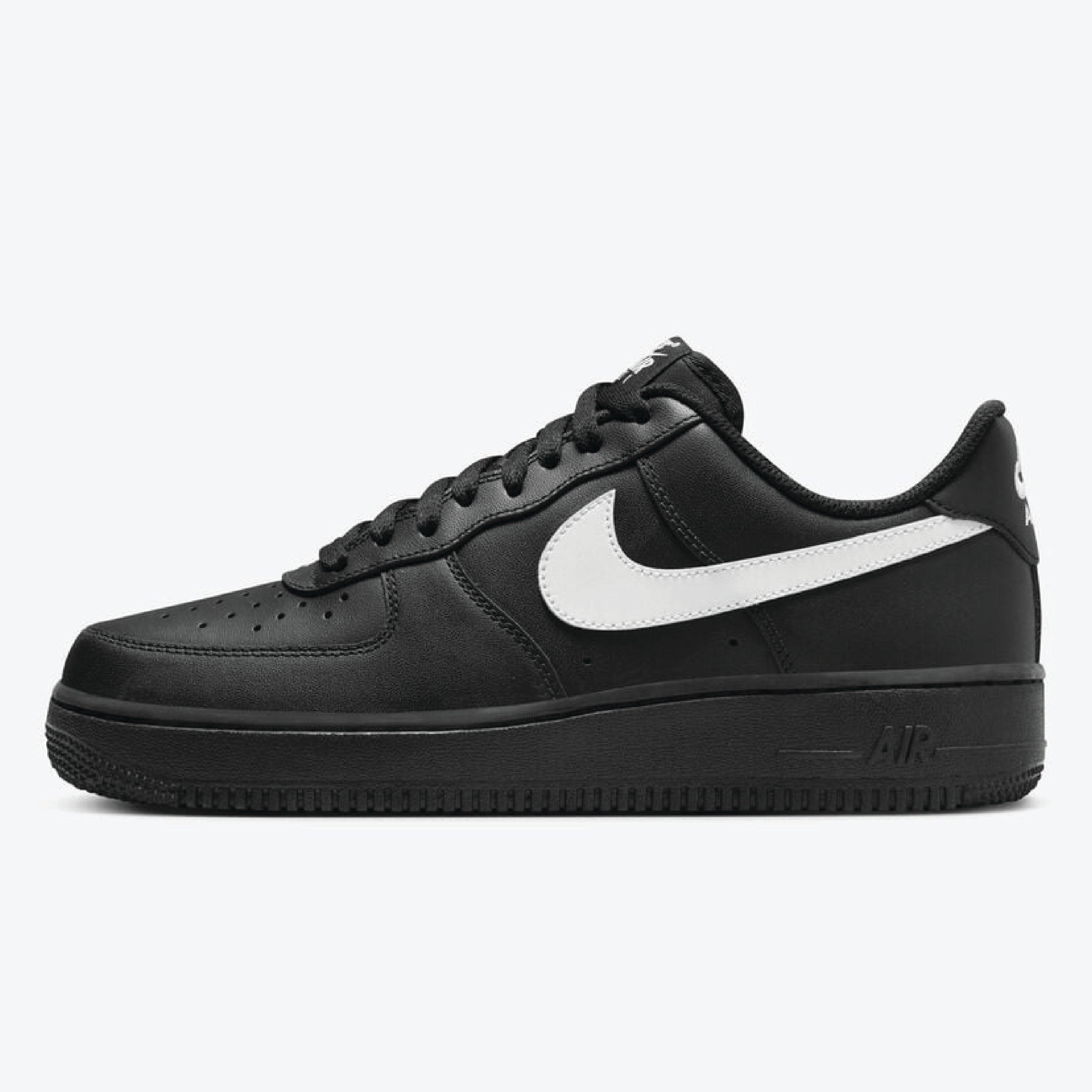 Nike Air Force 1 - Black/Black/White
